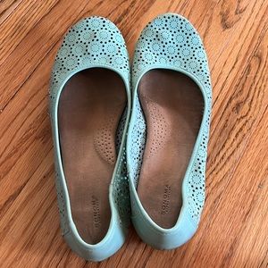Turquoise cut out flats 9.5